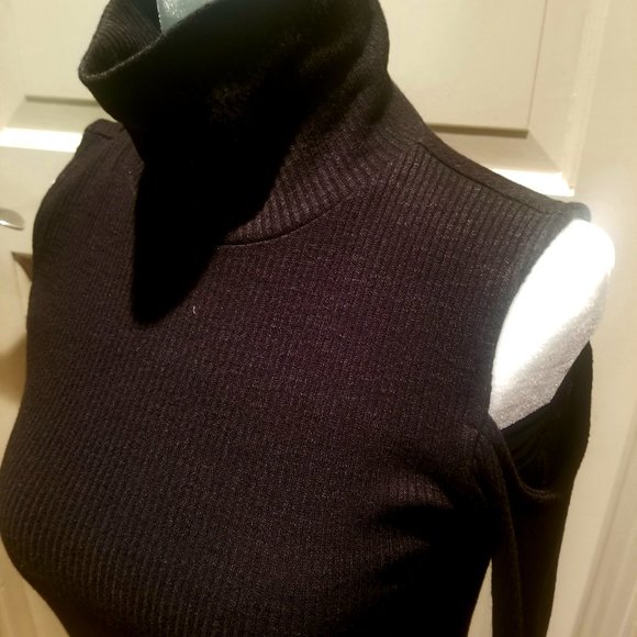 Calvin Klein cold shoulder knit dress - Picture 4 of 4